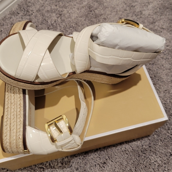 Wedges - Picture 5 of 5